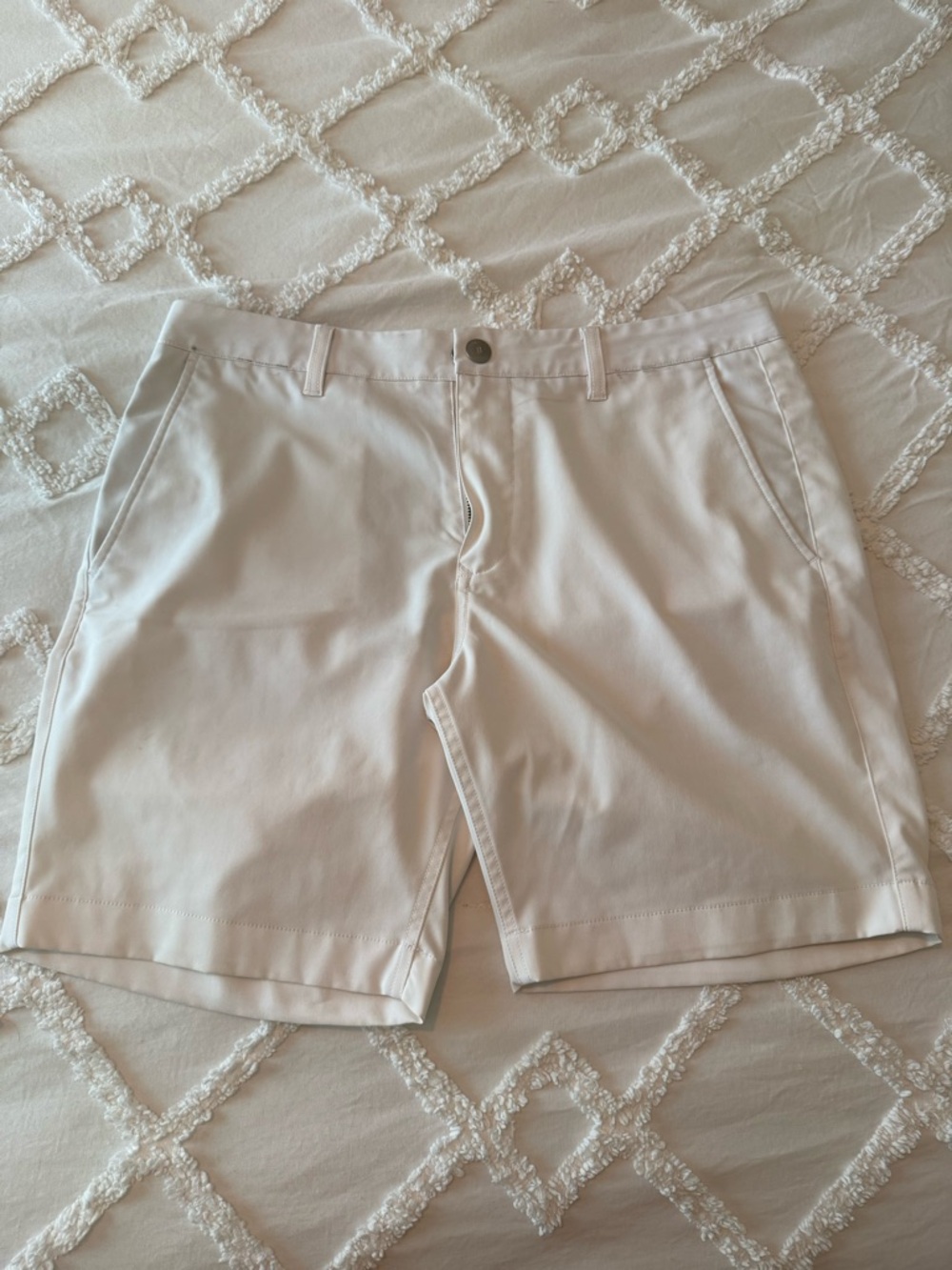 Bonobos Golf Shorts White size 33 8” inseam